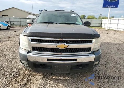 2011 Chevrolet Silverado K1500 Lt z USA, uszkodzony, nr VIN 1GCRKSE39BZ112472